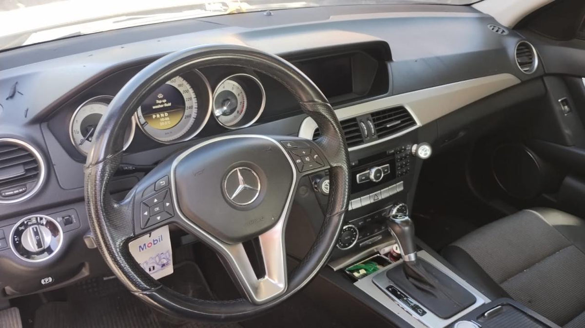 MERCEDES-BENZ C180-CLASS