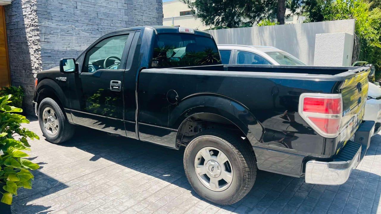 Ford F-150 REG CAB 4x2 2014