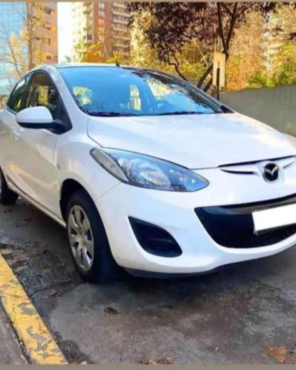 Mazda 2 2015
