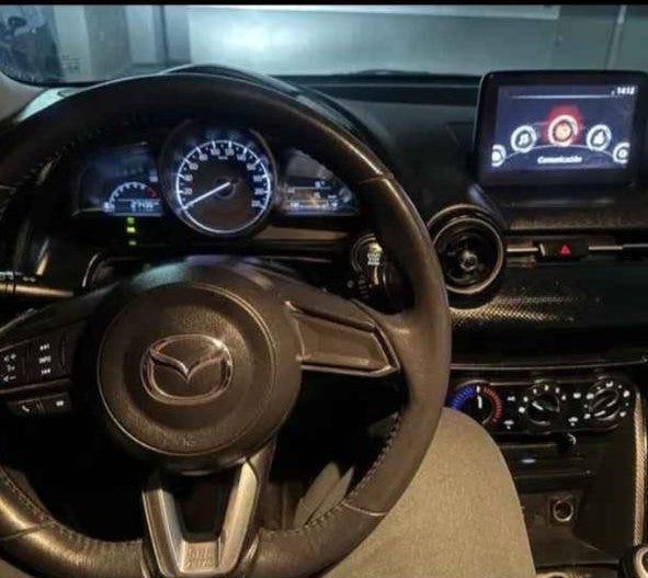 Mazda 2 2019