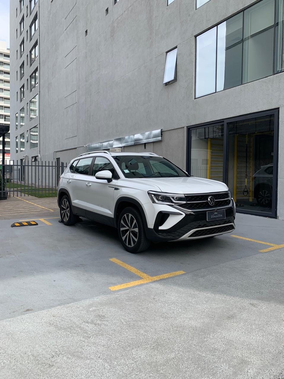 Volkswagen TAOS Highline 2023