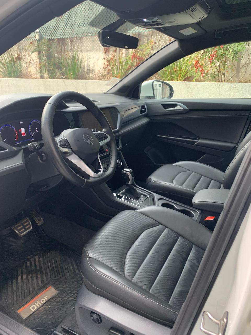 Volkswagen TAOS Highline 2023