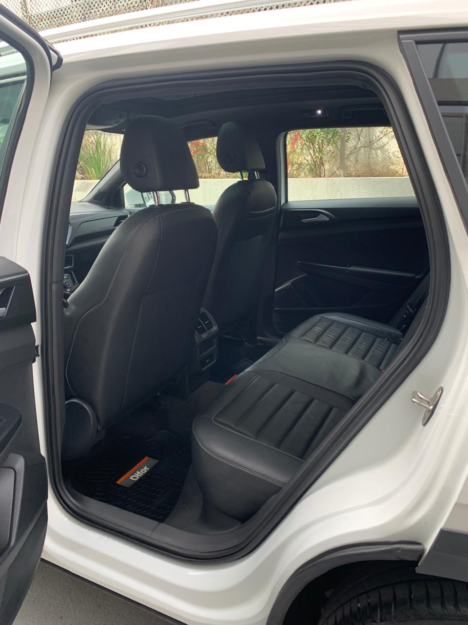 Volkswagen TAOS Highline 2023