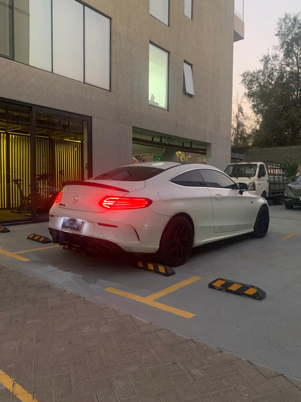 Mercedes-Benz C300 Coupé Look AMG 2018