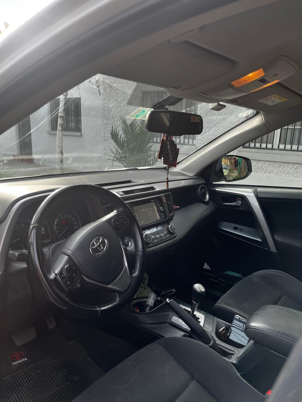 Toyota RAV4 2.5 2016