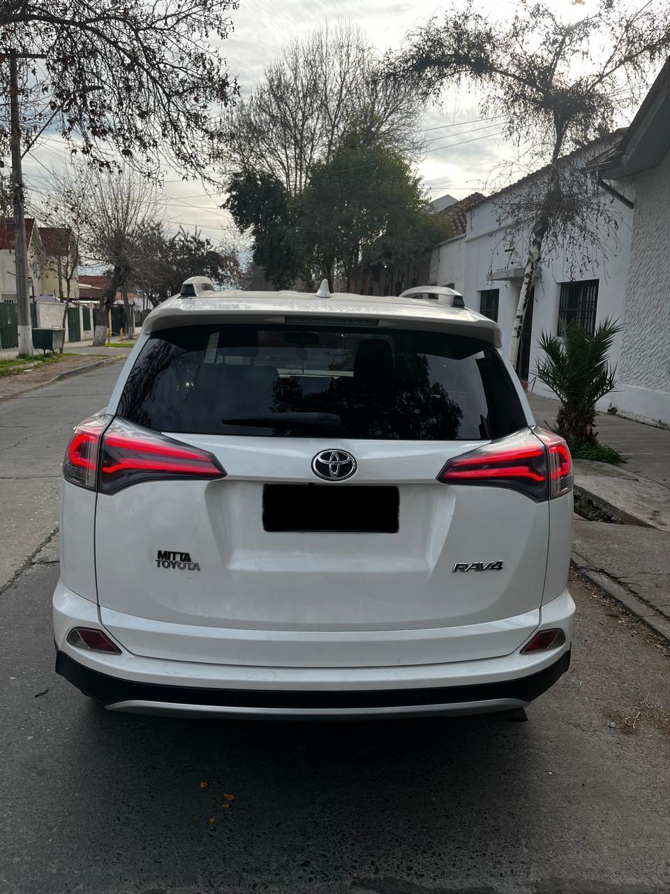 Toyota RAV4 2.5 2016