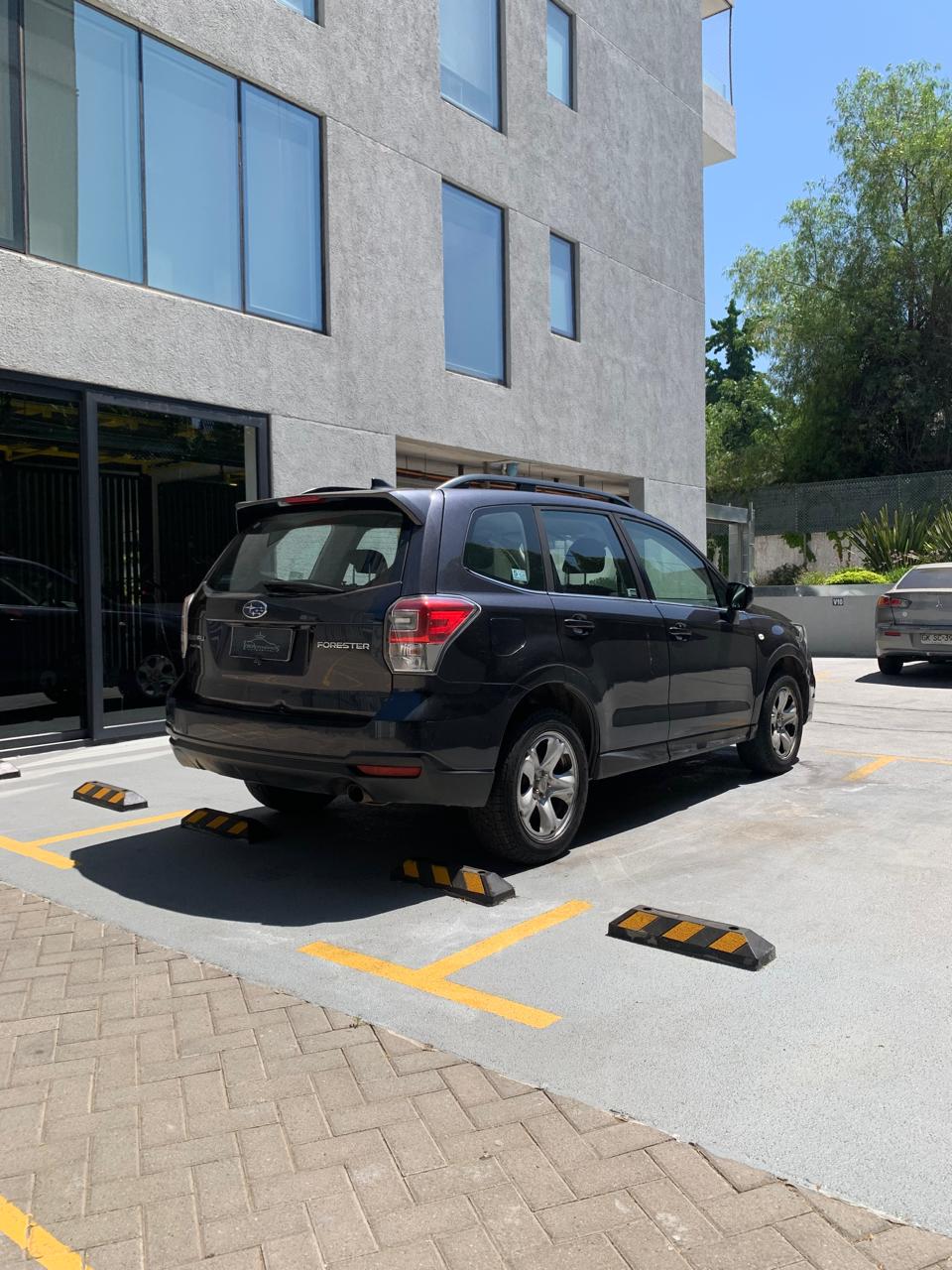 Subaru Forester AWD 2017