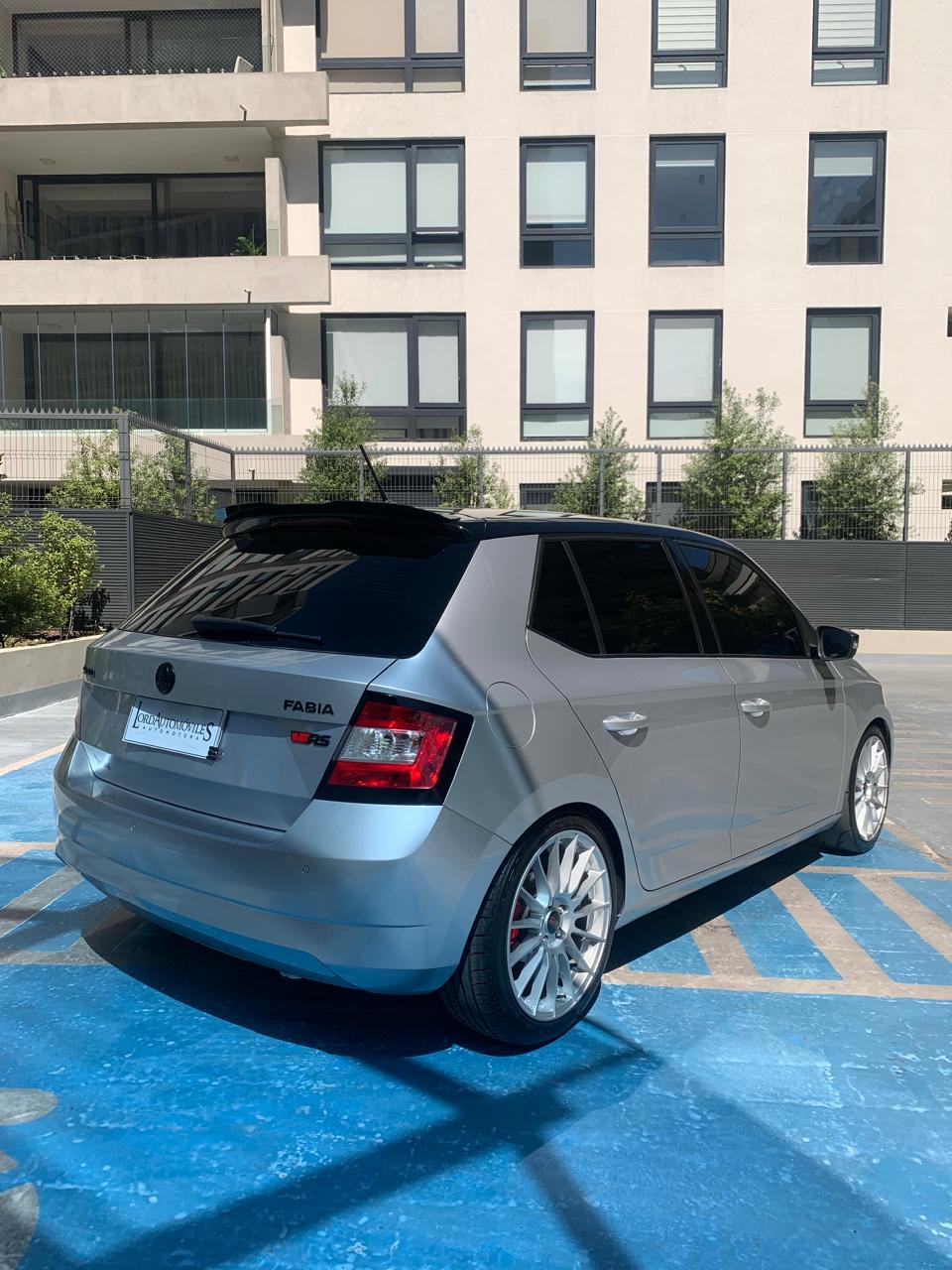 Skoda Fabia 2017 Vehículo de aseguradora — pérdida NO grave