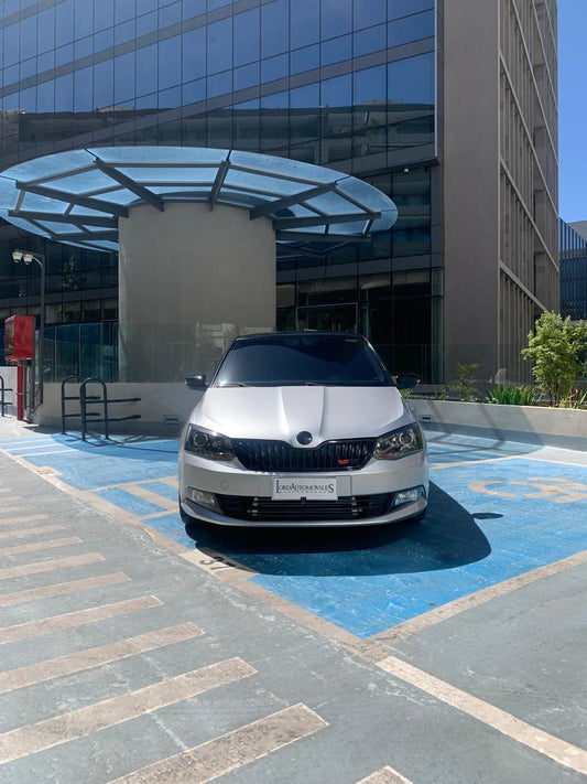 Skoda Fabia 2017 Vehículo de aseguradora — pérdida NO grave