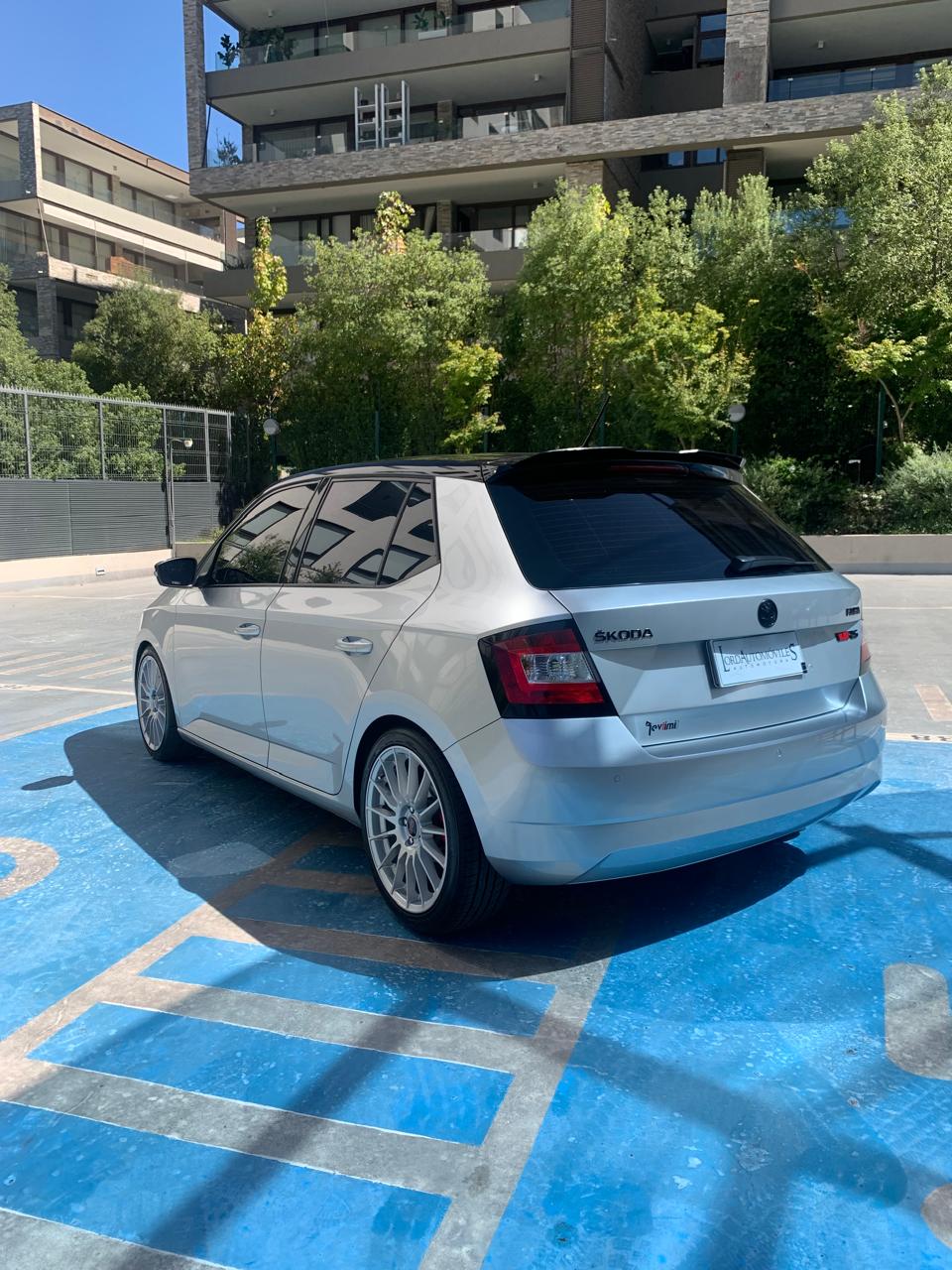 Skoda Fabia 2017 Vehículo de aseguradora — pérdida NO grave