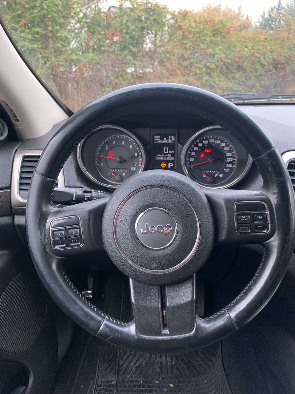 Jeep Grand Cherokee Laredo 4x4 2012
