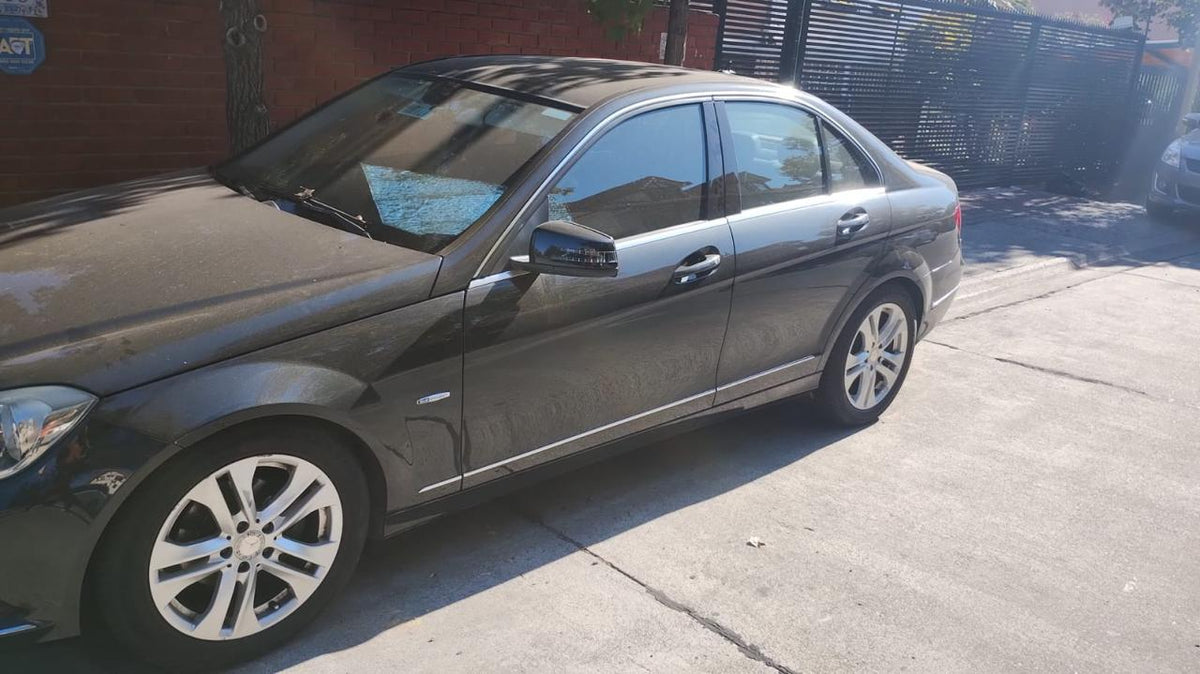 MERCEDES-BENZ C180-CLASS