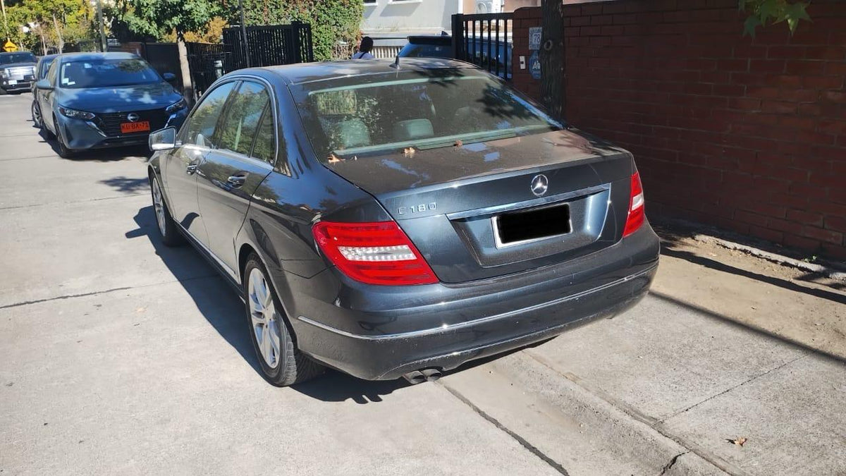 MERCEDES-BENZ C180-CLASS